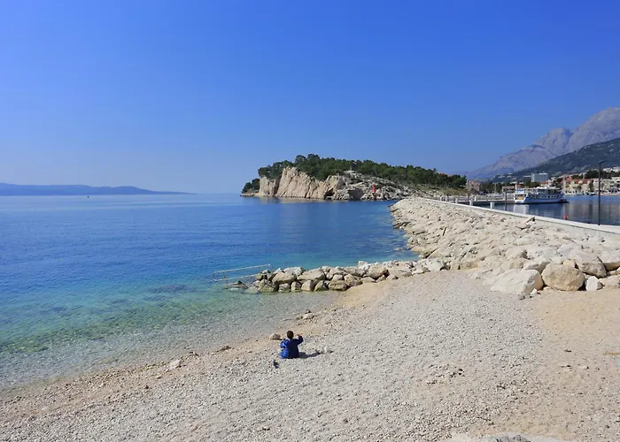 Apartman With Parking Space - 23153 Makarska